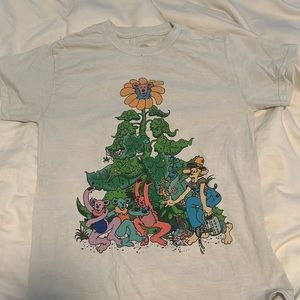 Urban outfitters, grateful dead shirt